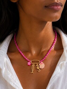 New! Coastal Preppy Pink Beaded Carabiner Shell Dopamine Necklace NWOT 5049
